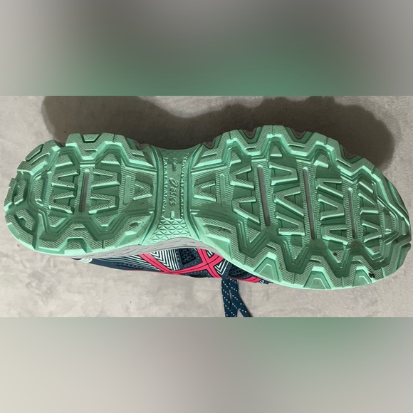 ASICS Gel Venture Running Shoes - Picture 4 of 5